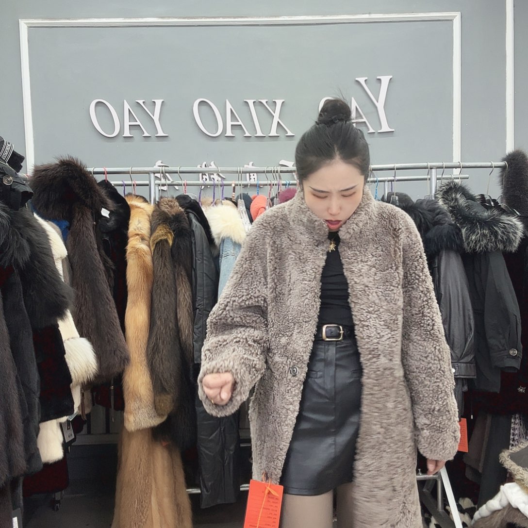 姚小妖家高端皮草