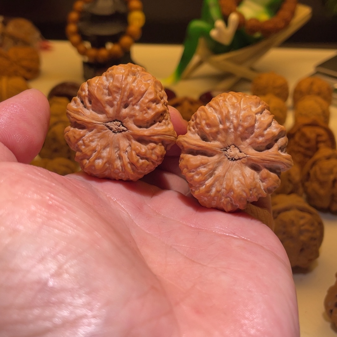 琳***️文玩核桃吊坠37蛤蟆头