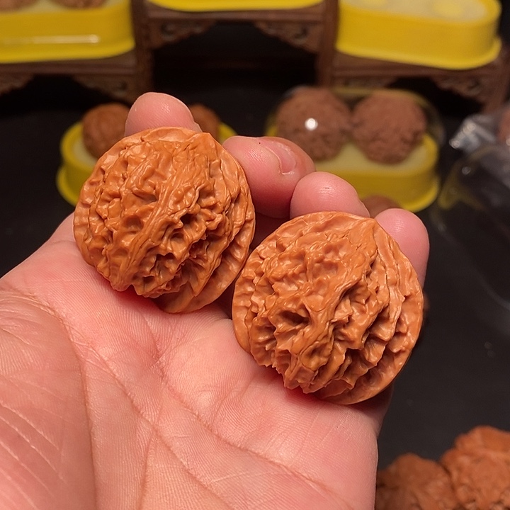 吊坠文玩核桃39尺，苹果园