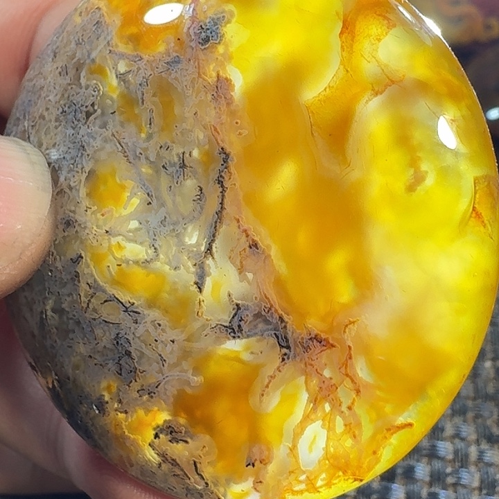 龍***哥玛瑙/玉髓未镶嵌颈饰