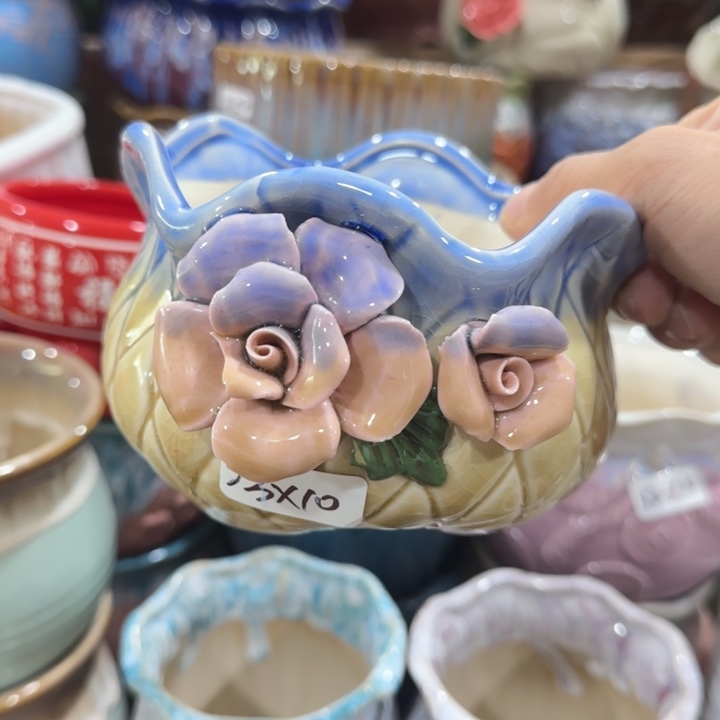 凑9块包邮，有孔，陶瓷花盆