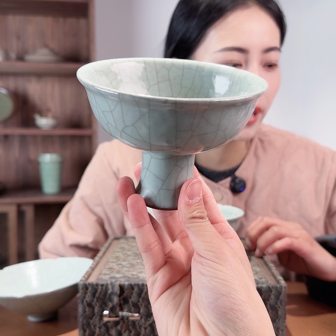 瓷摆件高足碗微瑕
