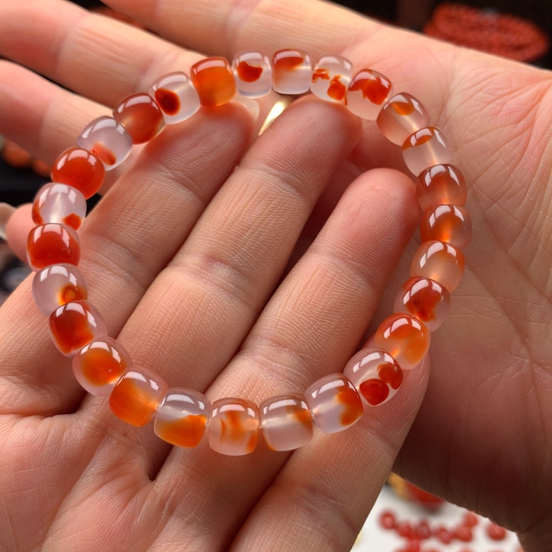 南红玛瑙手串未镶嵌