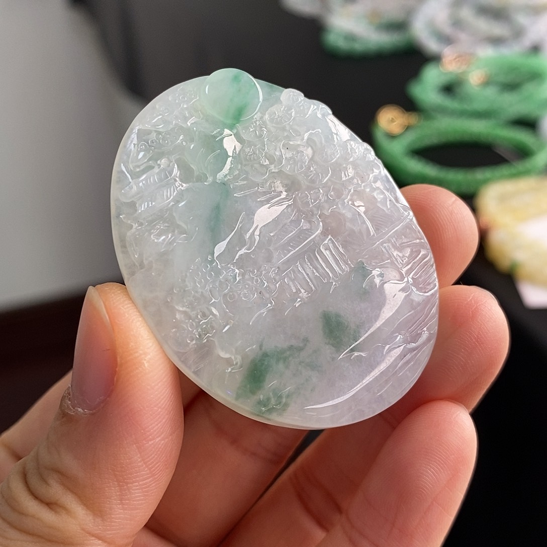 翡翠未镶嵌手链吊坠