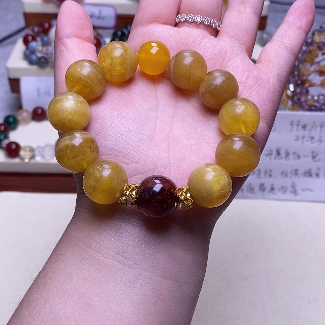 白玉菩提吊坠手串