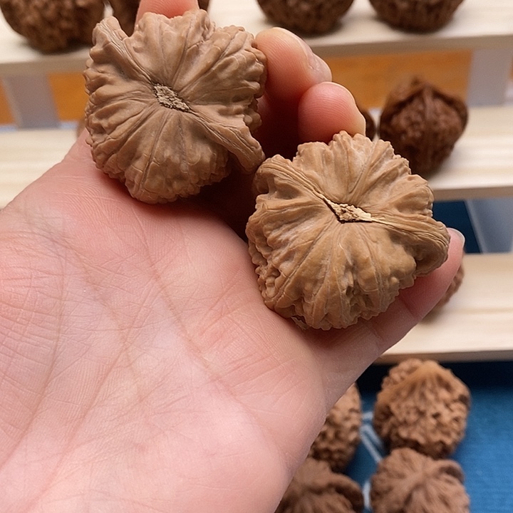 听***人吊坠文玩核桃闷白