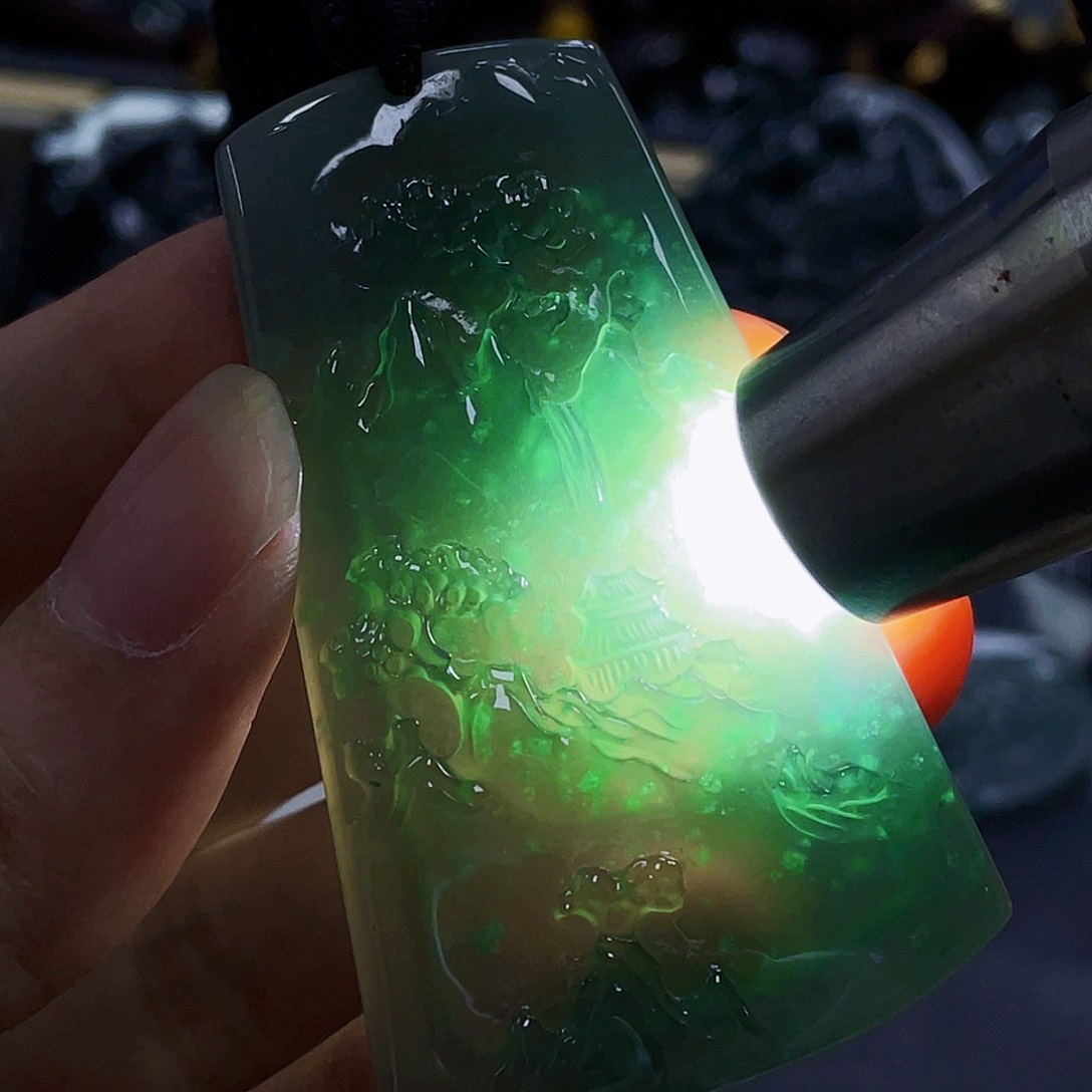 翡翠未镶嵌吊坠(不含链)