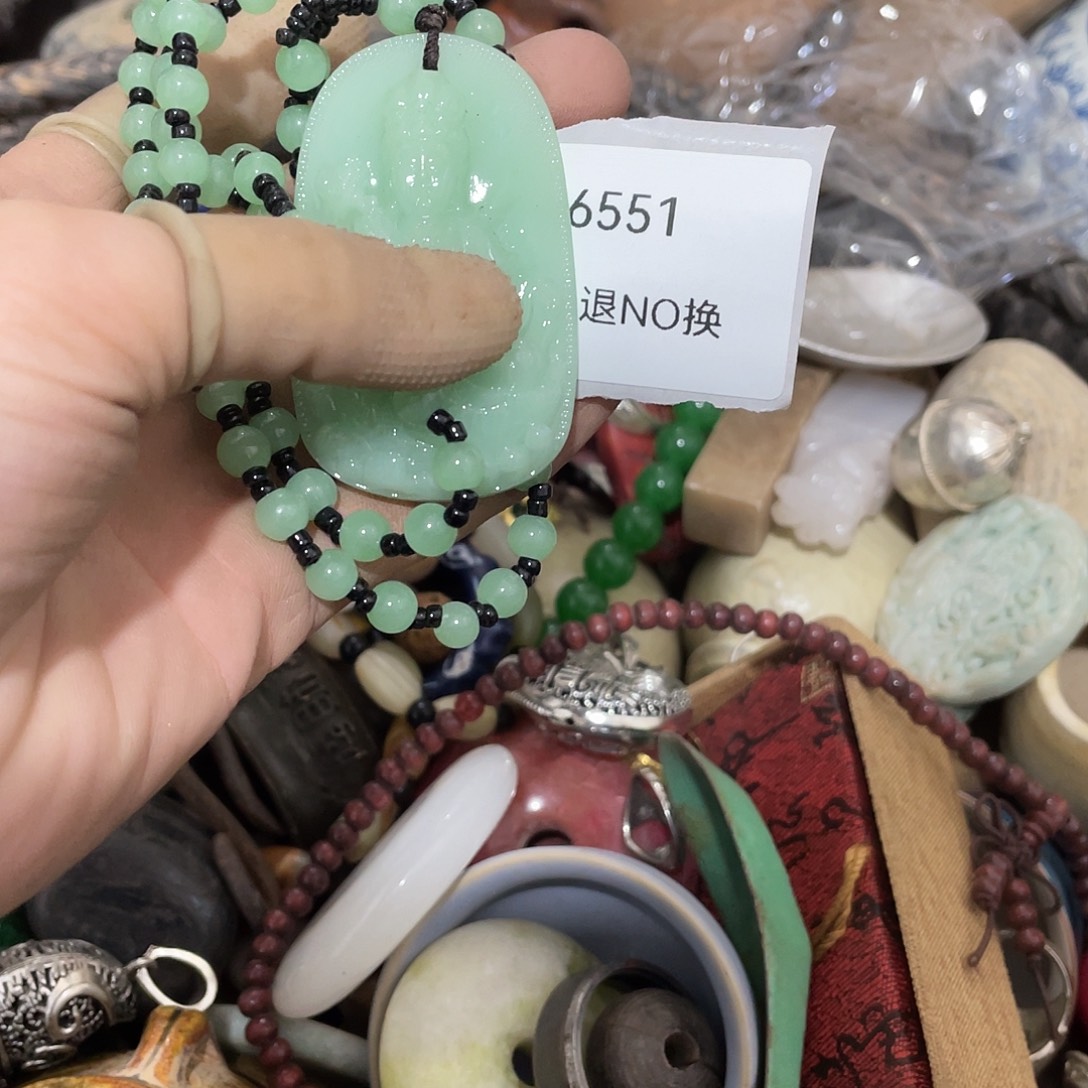 ****瓷片6551号工艺品