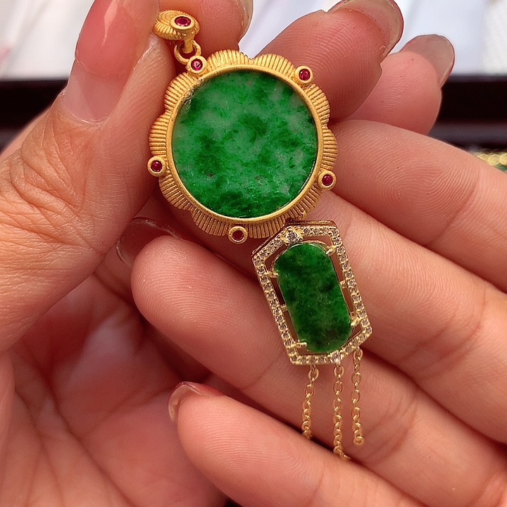 翡翠颈饰银S925镶嵌翡翠