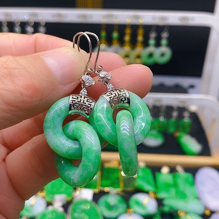 翡翠耳饰18K金镶嵌耳坠