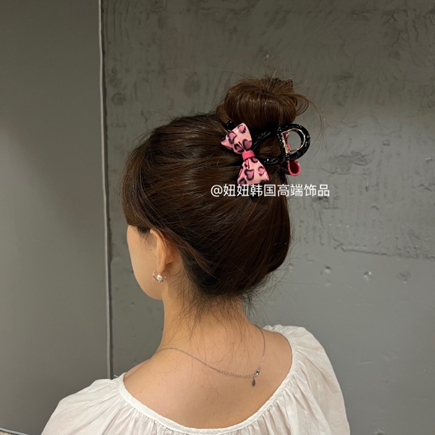 【妞妞】韩国AZNAVOUR阿兹娜树脂撞色立体花苞蝴蝶结鲨鱼夹8cm简约