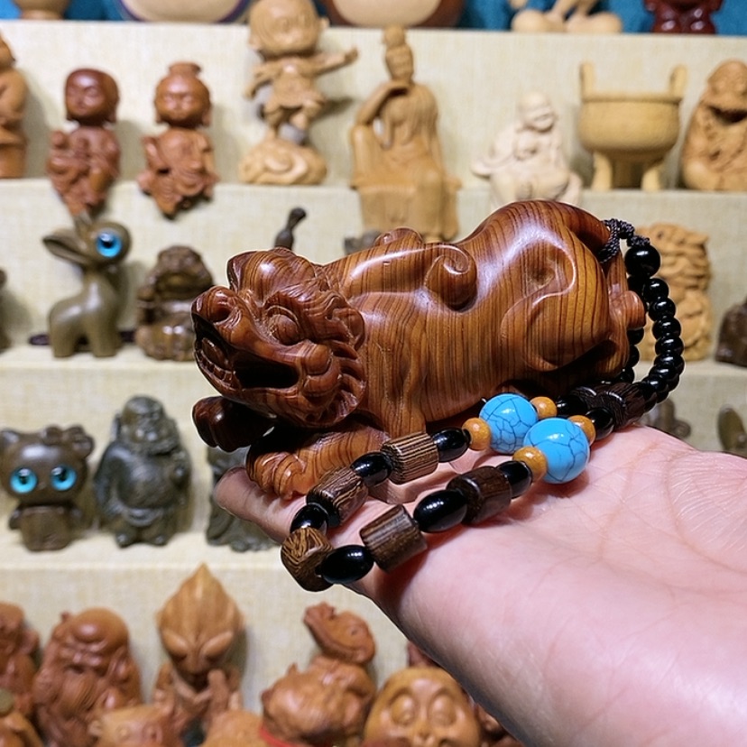 【闪购商品】柏木（崖柏）右*貔貅手把件