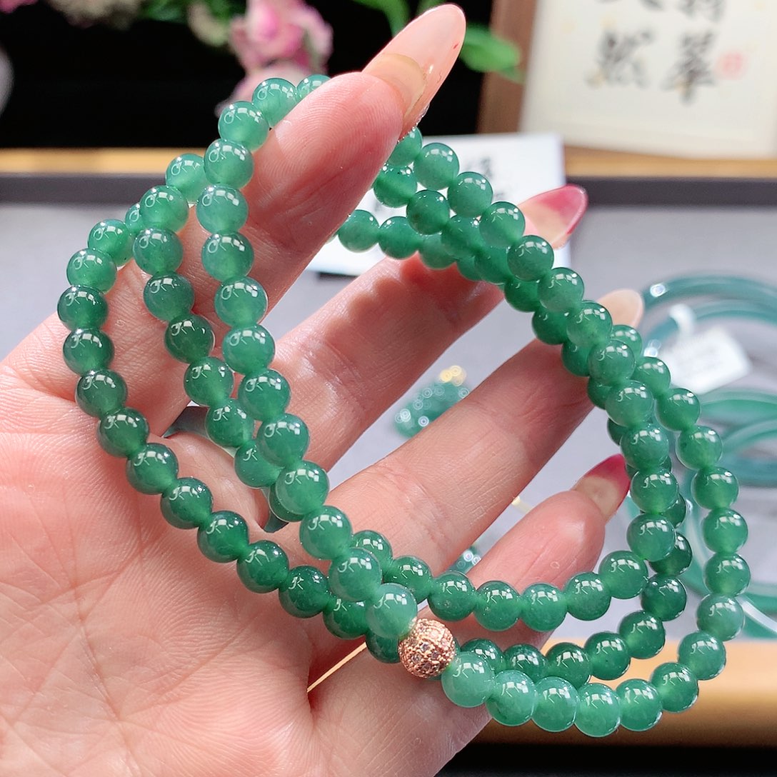 翡翠手镯（圆镯）未镶嵌