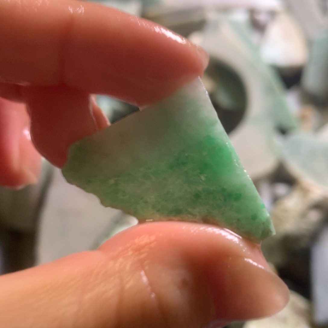 翡翠颈饰未镶嵌缅甸翡翠