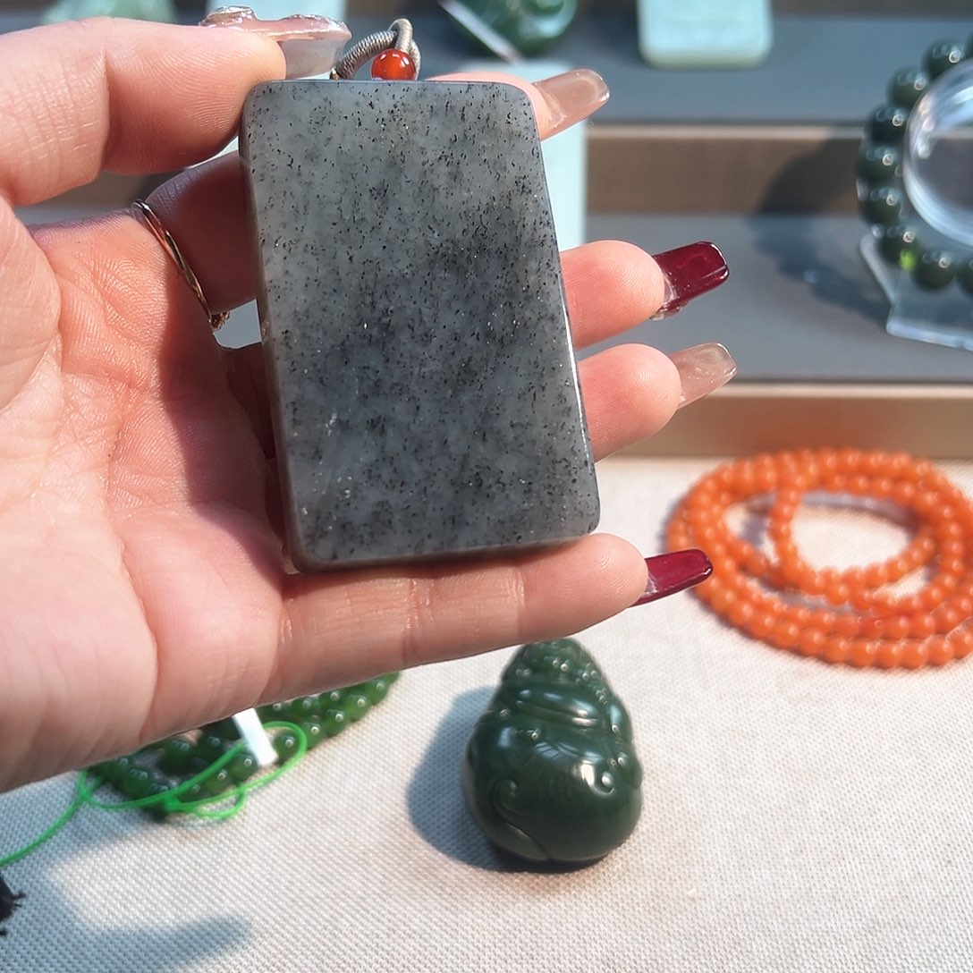 和田玉吊坠(不含链)未镶嵌