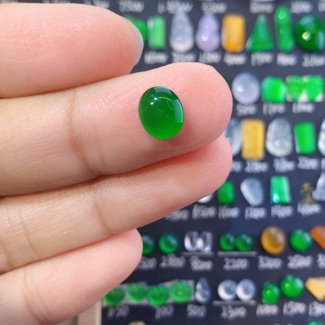 翡翠未镶嵌颈饰天然翡翠玉石绿蛋