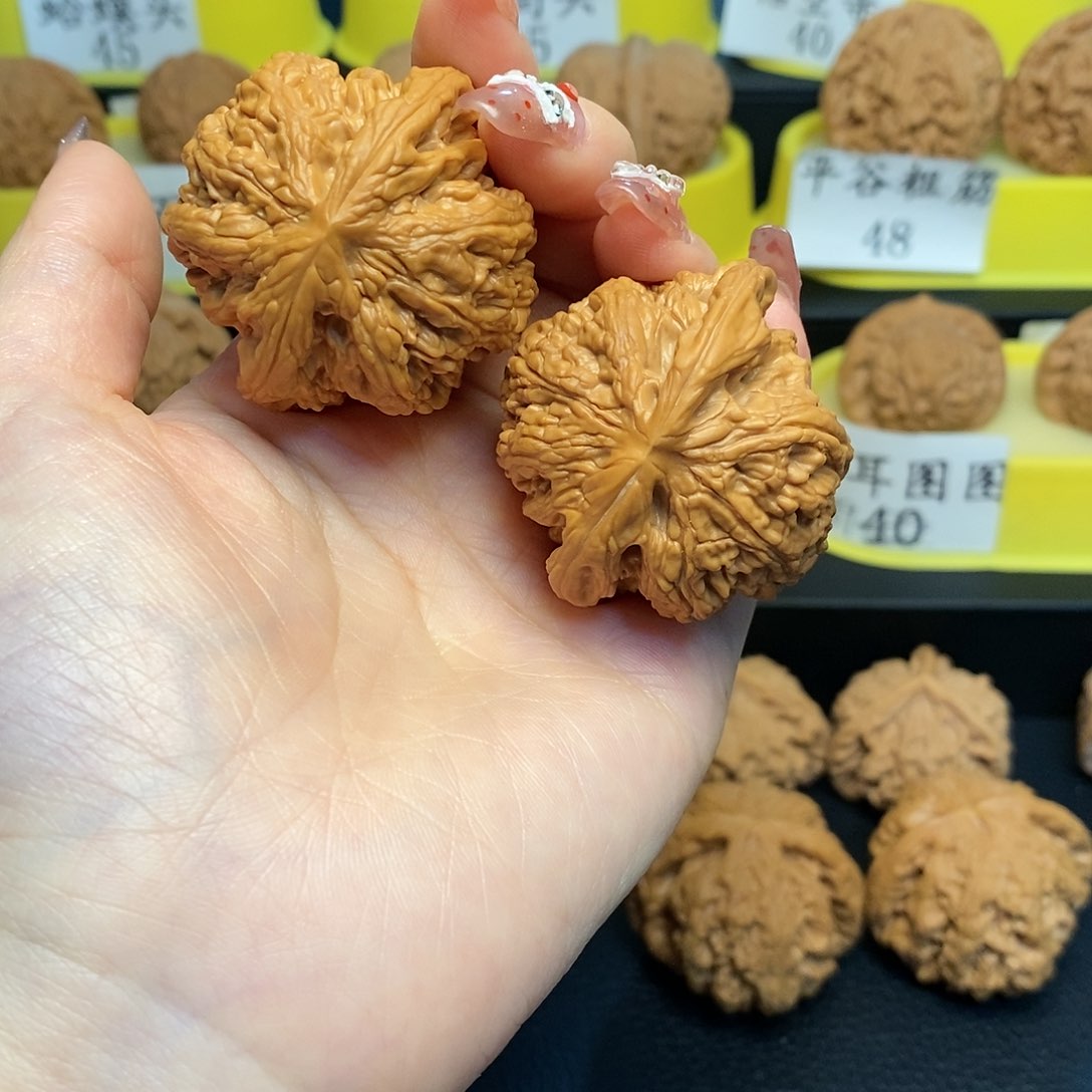 文玩核桃把件粗筋