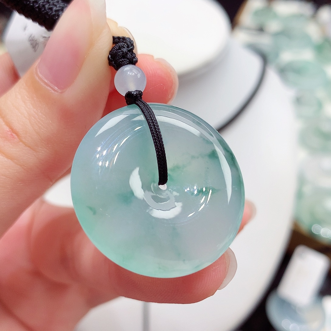 颈饰未镶嵌翡翠翡翠130，27.1/6.3