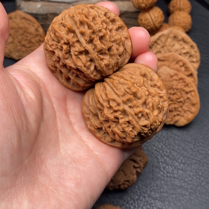 桃核把件尺寸44.9四座楼