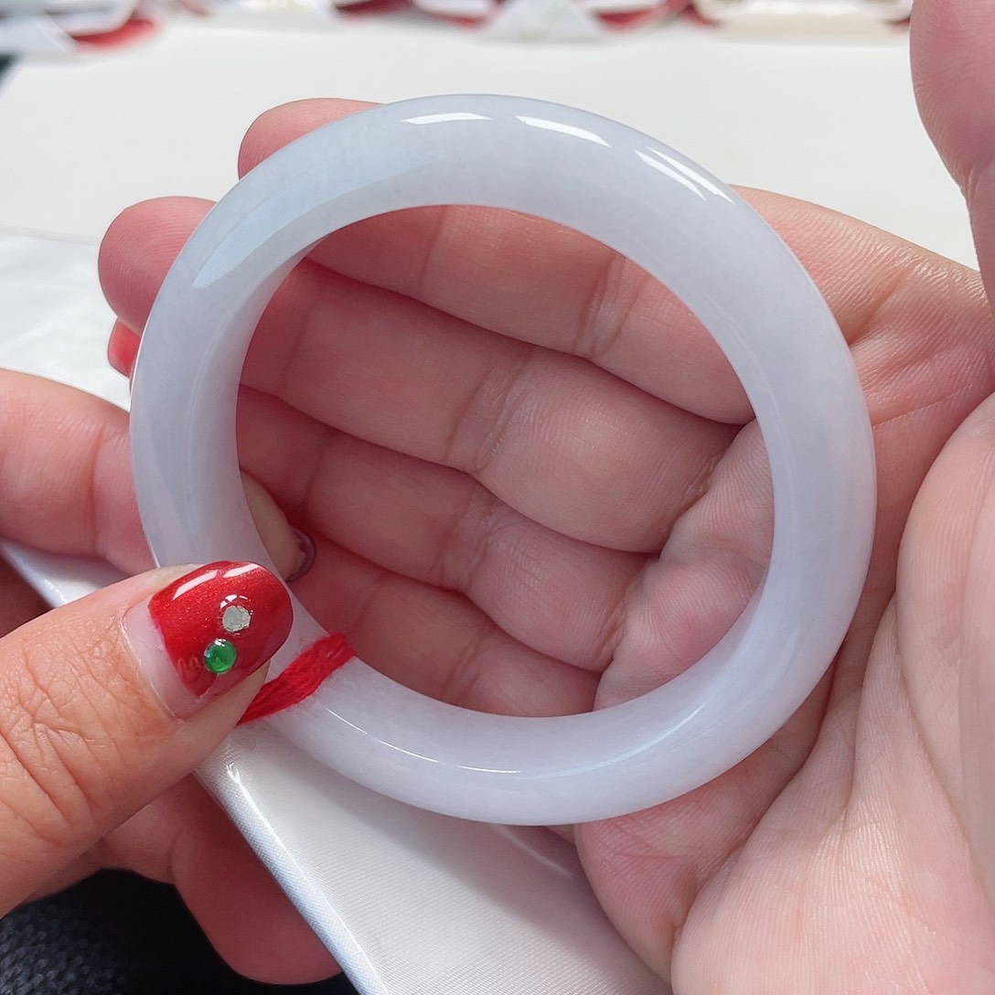 翡翠手镯（贵妃镯）未镶嵌缅甸翡翠手镯56圈