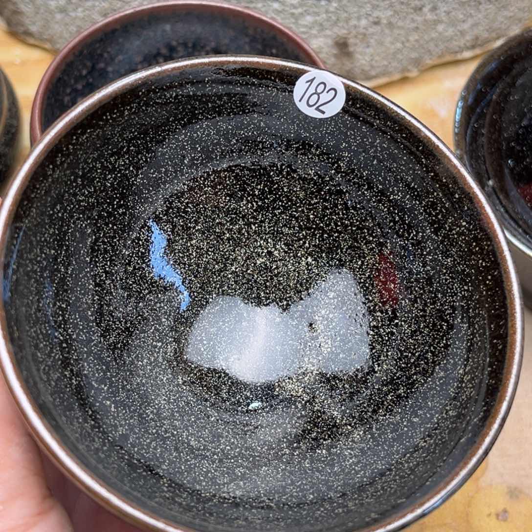 茶盏义兴龙窑坚持真柴烧