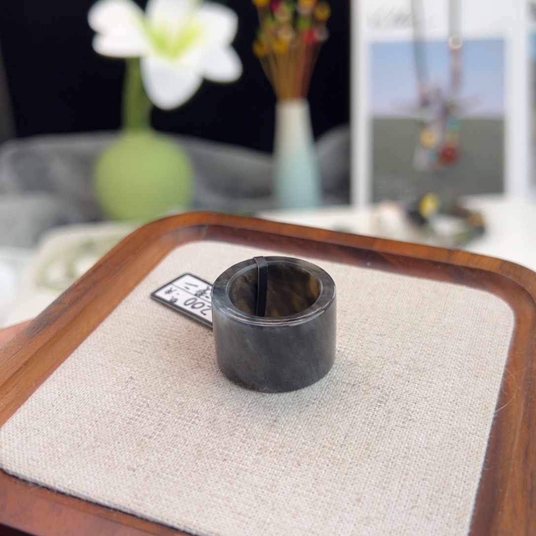 和田玉（糖玉）未镶嵌戒指N110青花直切直径18.1不退换