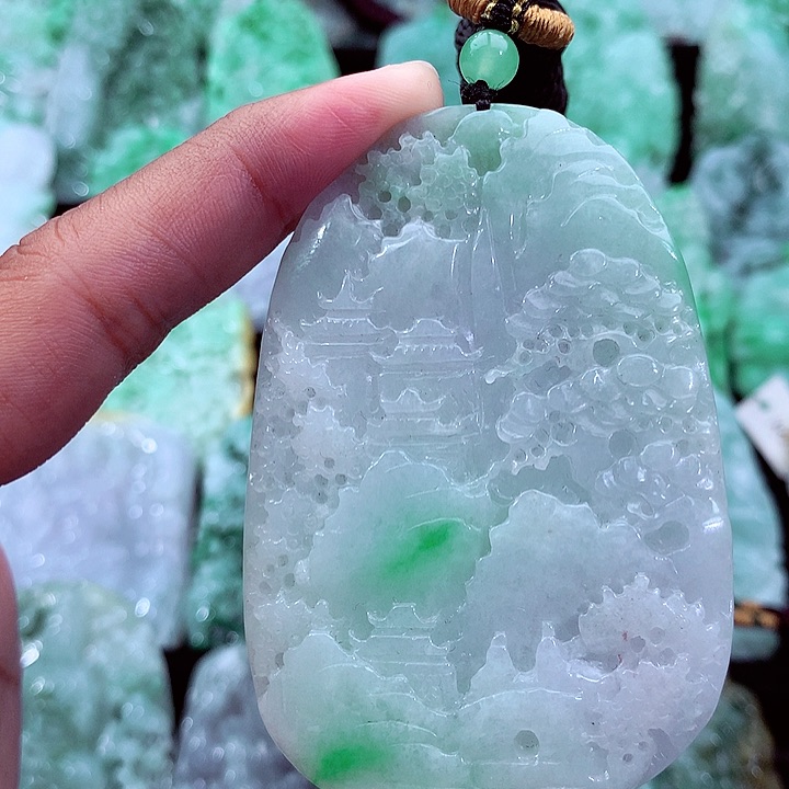 吊坠(不含链)未镶嵌翡翠