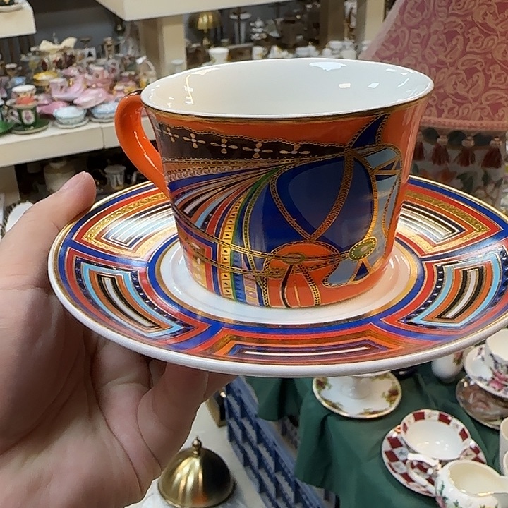 鹿与海陶瓷有限公司