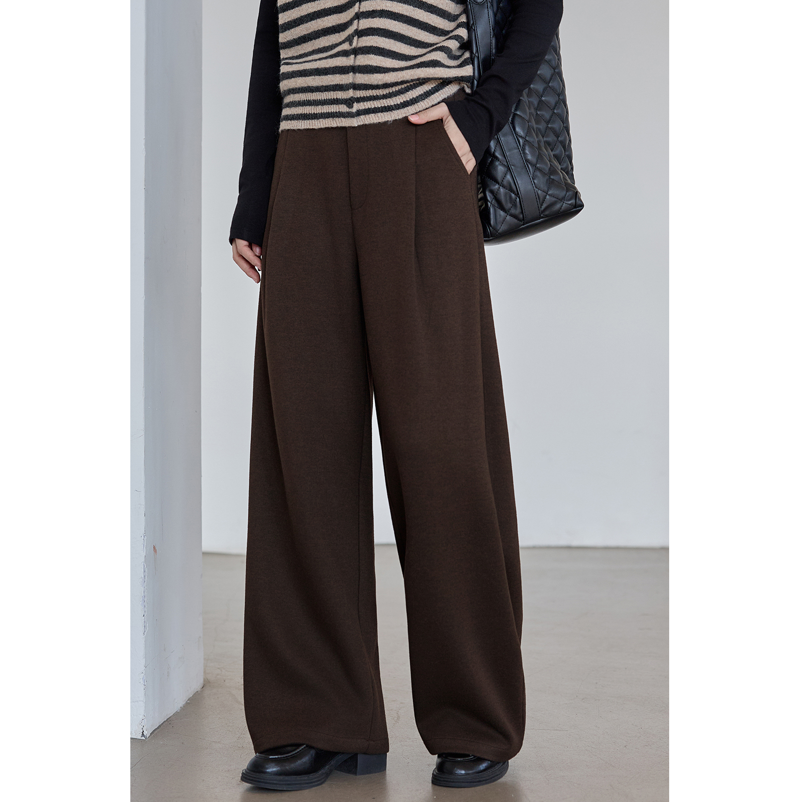  深棕色毛呢休闲裤女冬季2025新款褶皱百搭显瘦直筒裤子zj1025