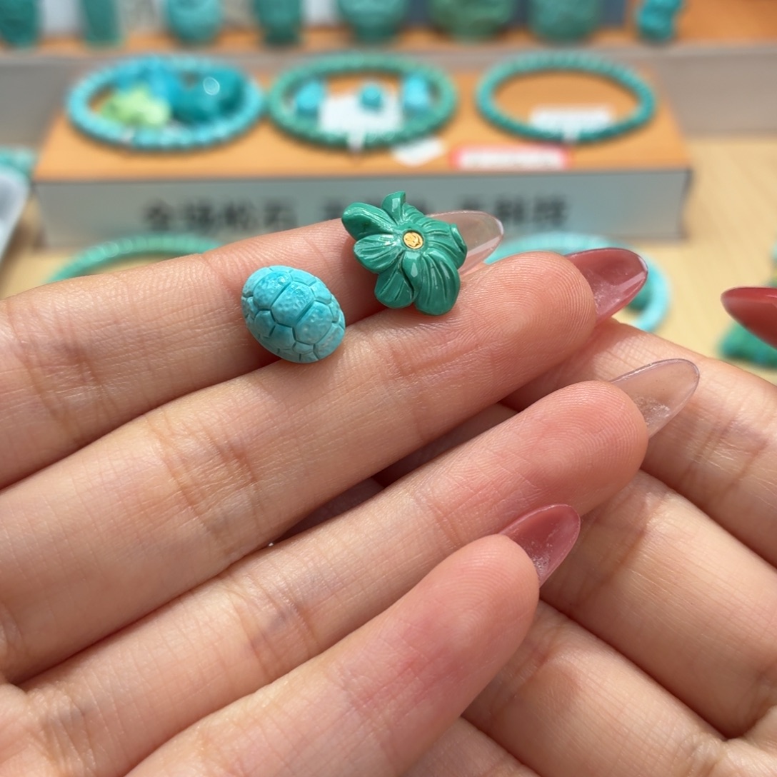 没***了绿松石未镶嵌珠宝奇石