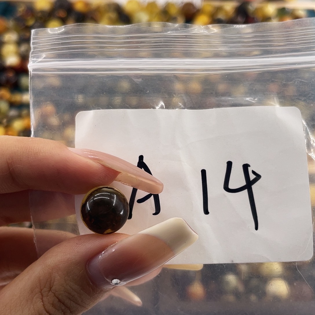 琥珀未镶嵌裸石11.5福利