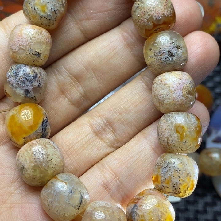 玛瑙/玉髓颈饰未镶嵌边****鱼