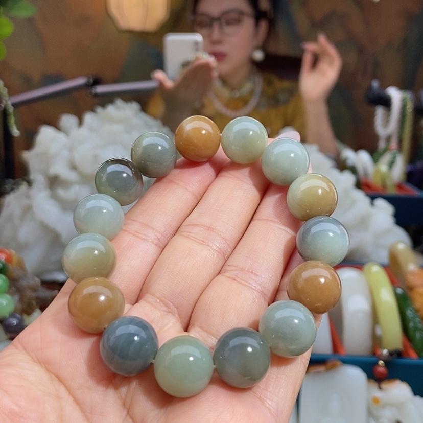 【闪购商品】未镶嵌手链和田玉（糖玉）