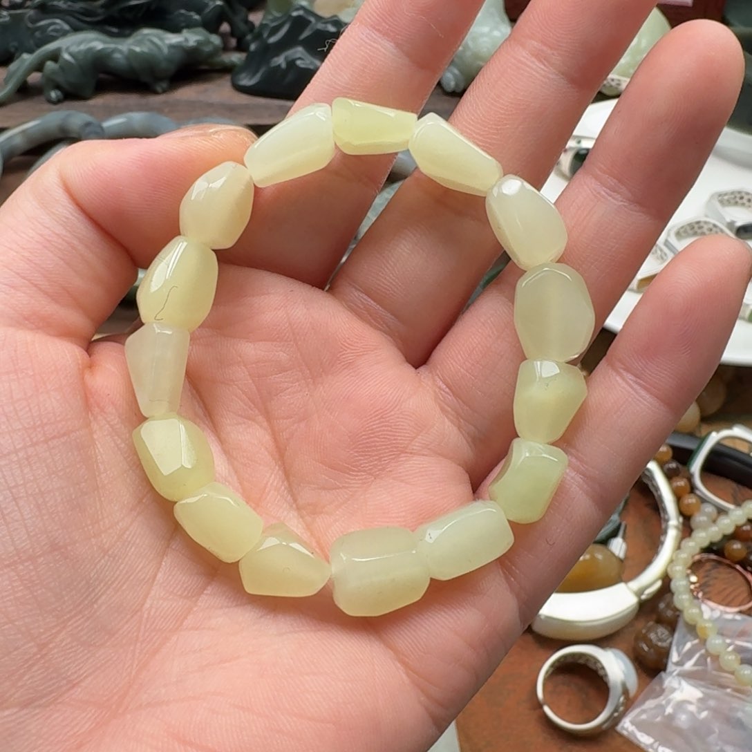 和田玉手串未镶嵌