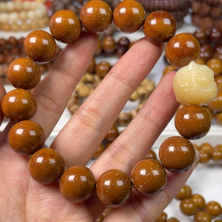 紫金鼠手串14尺寸紫金鼠光珠（多棕线）