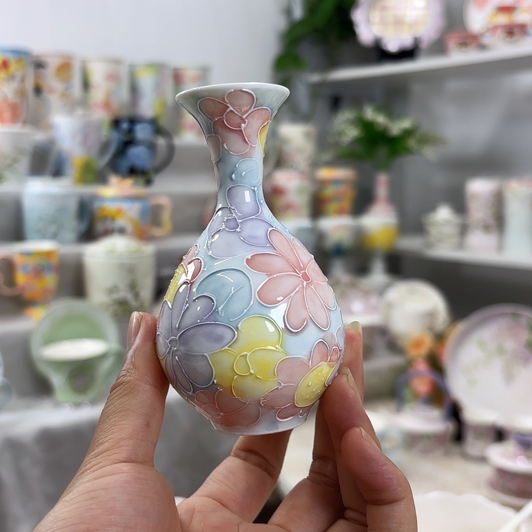 手绘高温釉下彩陶瓷