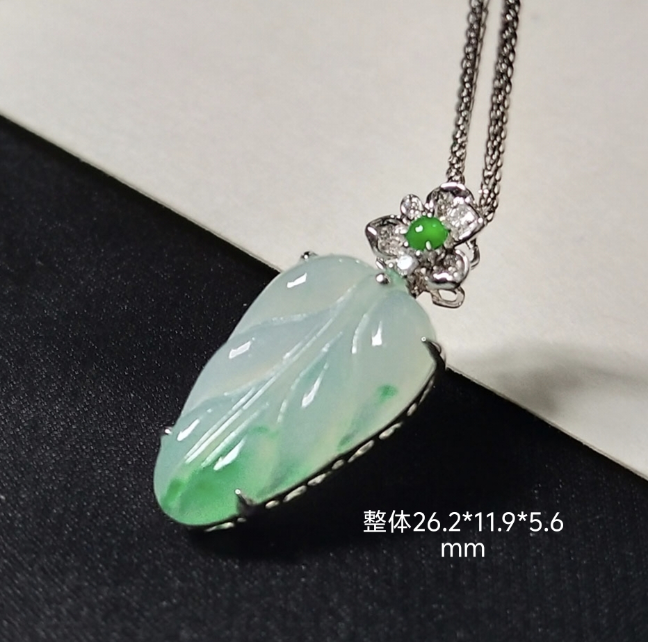 A货金镶冰种飘绿花叶子小精品轻奢