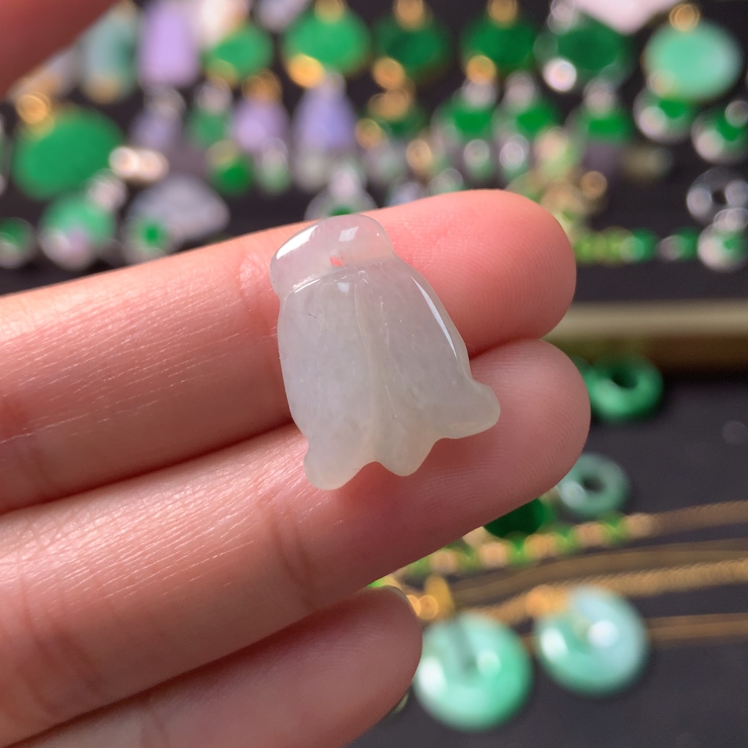 翡翠未镶嵌吊坠(不含链)有纹裂