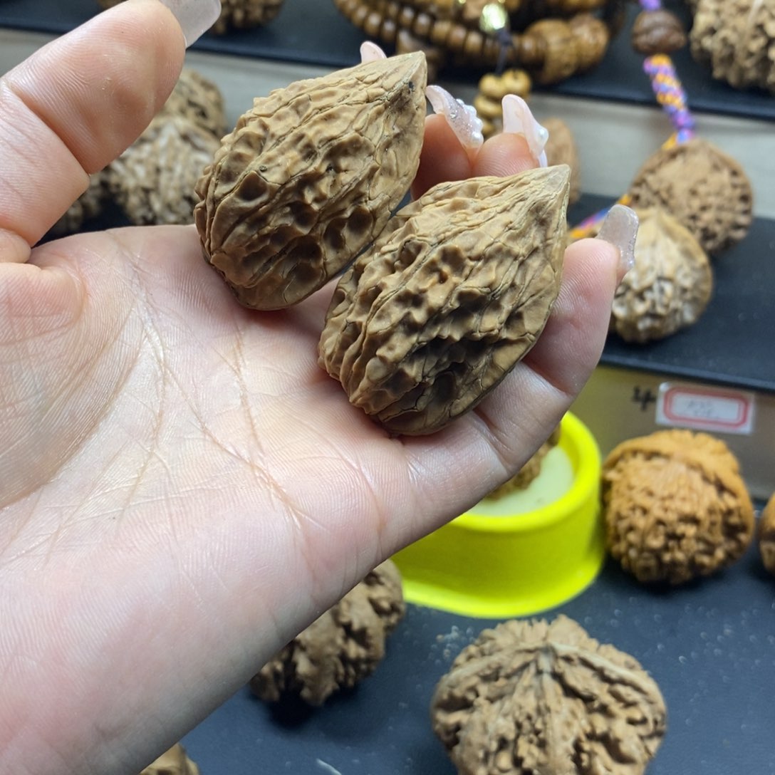 桃核把件用****7秦岭鸡心30