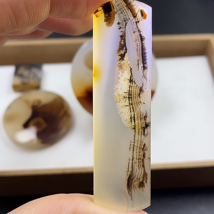 春***晓玛瑙/玉髓未镶嵌颈饰