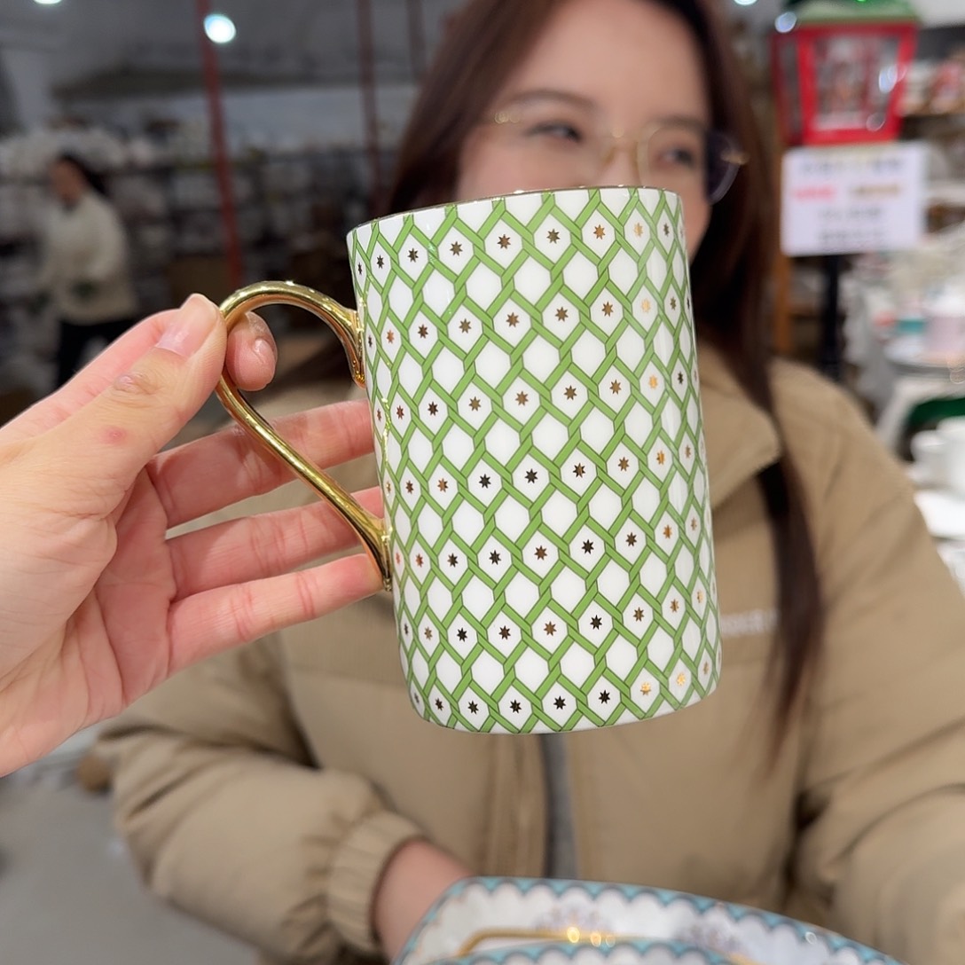 瓷鹅黄原单马克杯一个400ml微瑕