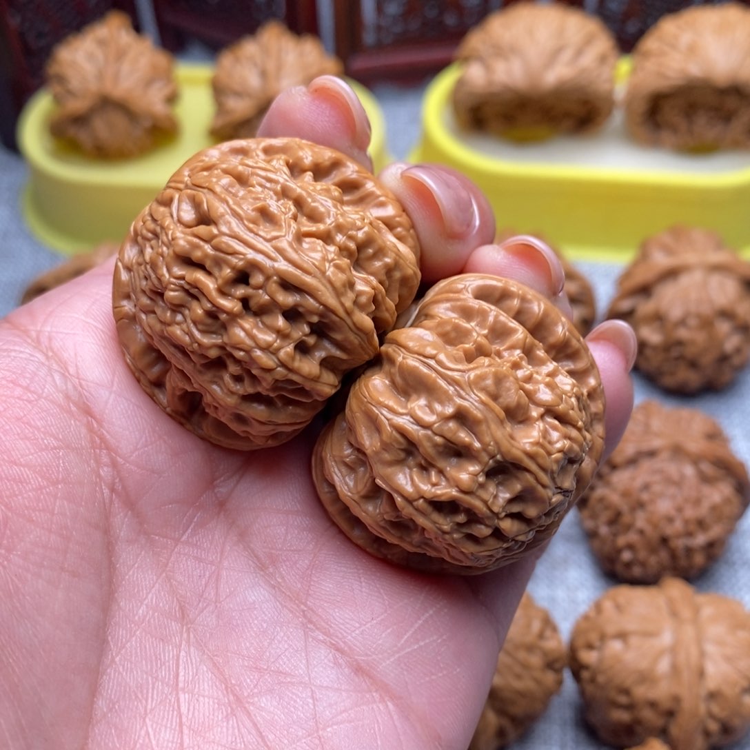 文玩核桃把件球白38