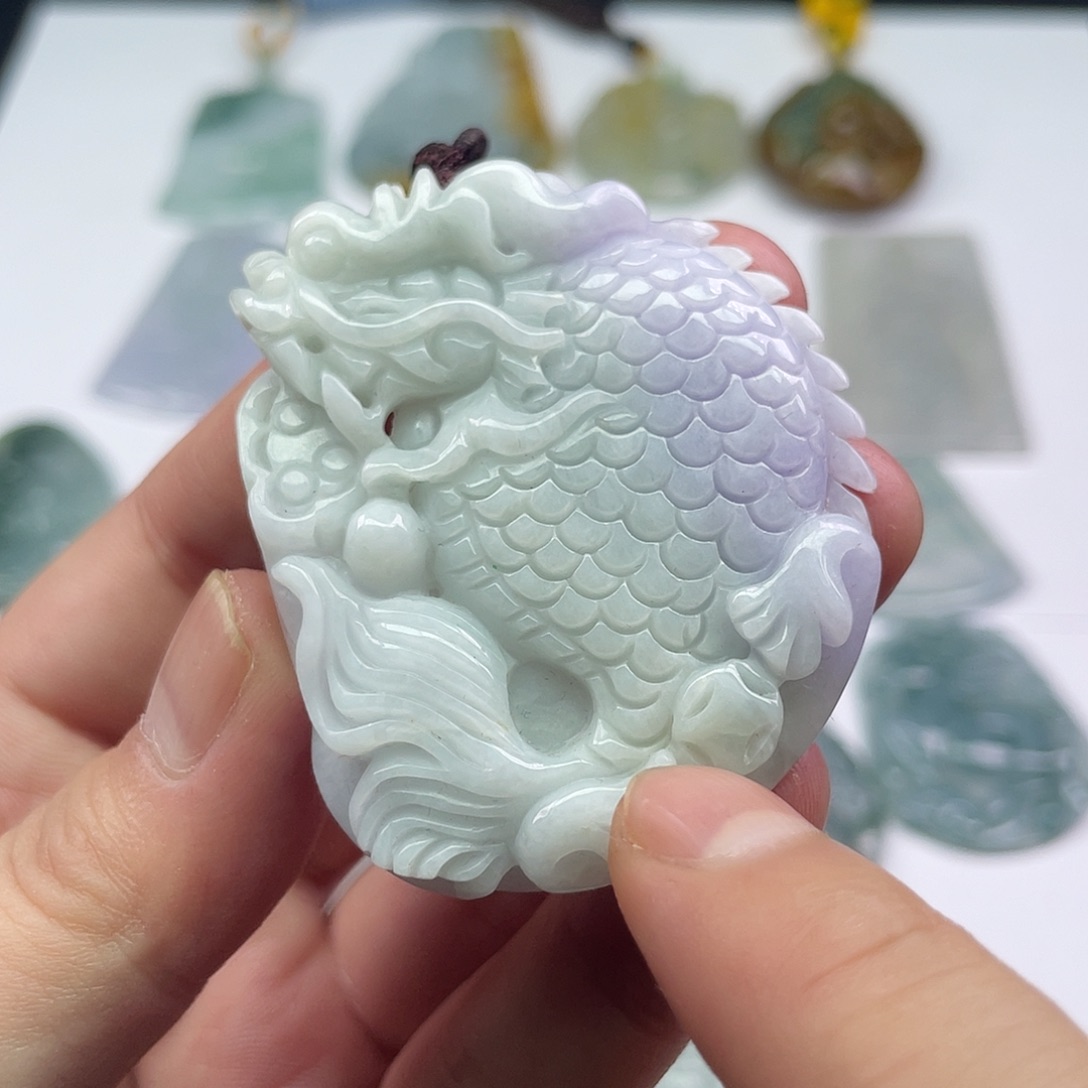 翡翠未镶嵌颈饰吊坠