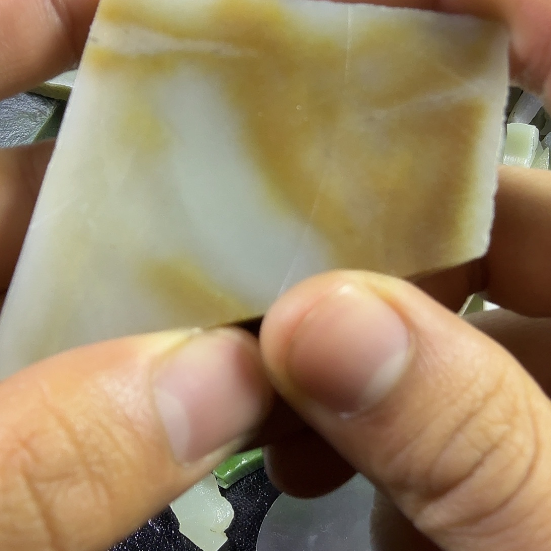 和田玉（糖玉）未镶嵌挂件