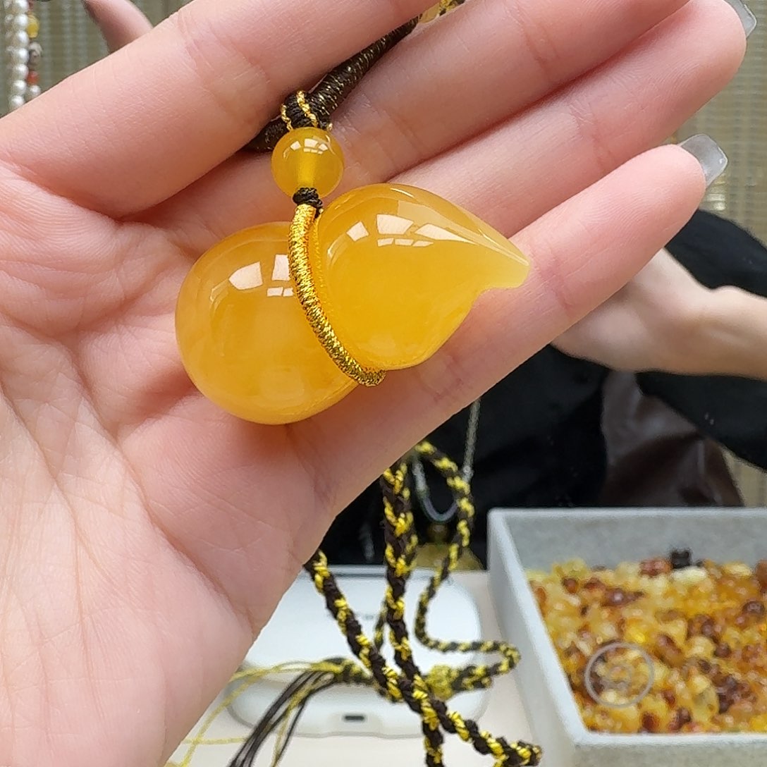 未镶嵌琥珀裸石葫芦