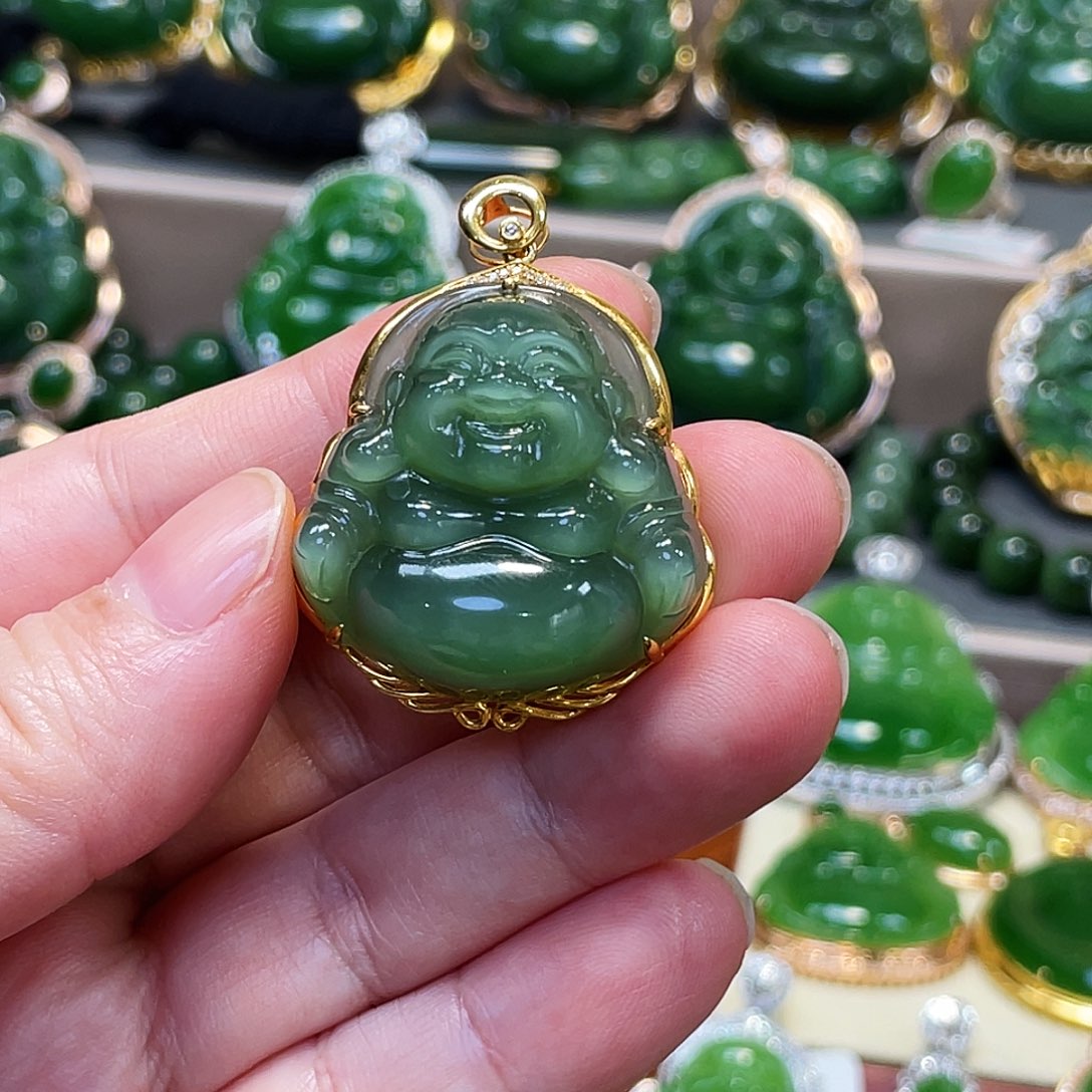 和田玉（碧玉）颈饰18K金镶嵌猫眼佛公30