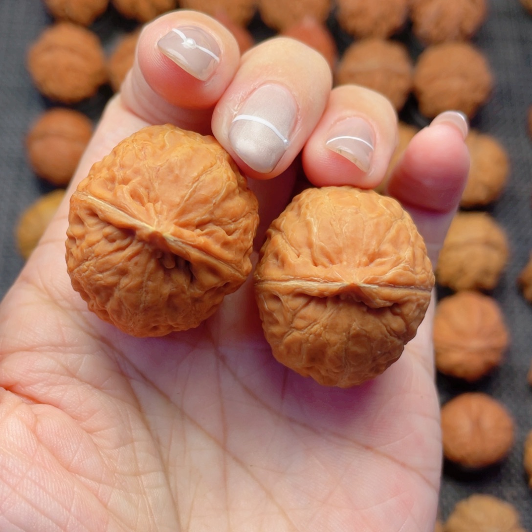 P****文玩核桃把件黄金甲