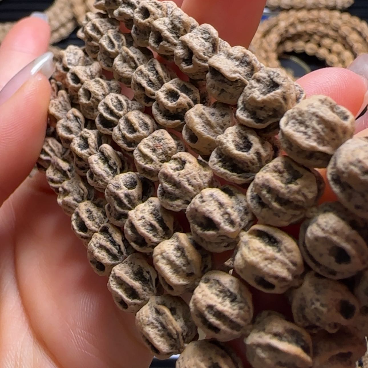 【闪购商品】柏香籽/百香籽吊坠刺*