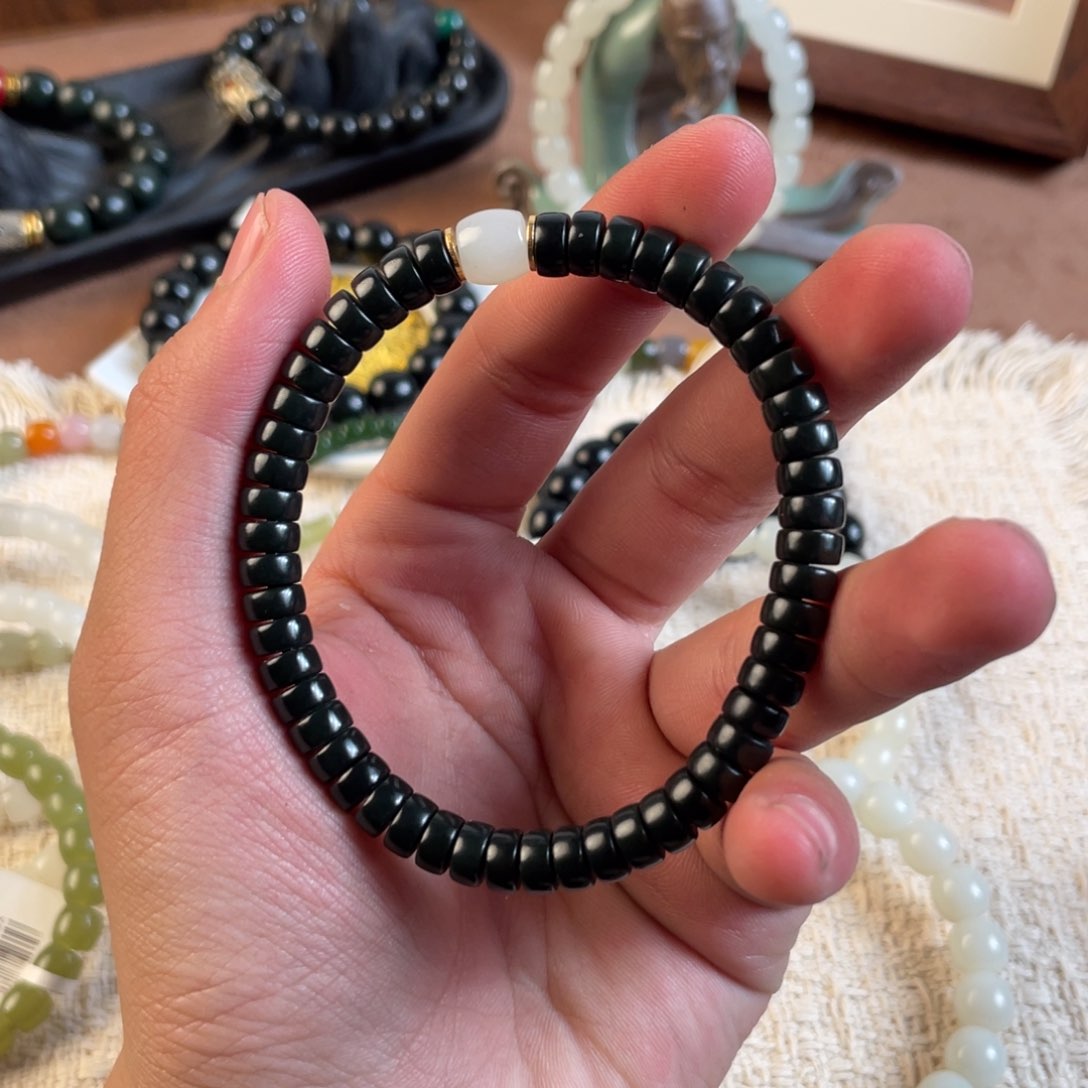 未镶嵌手链和田玉