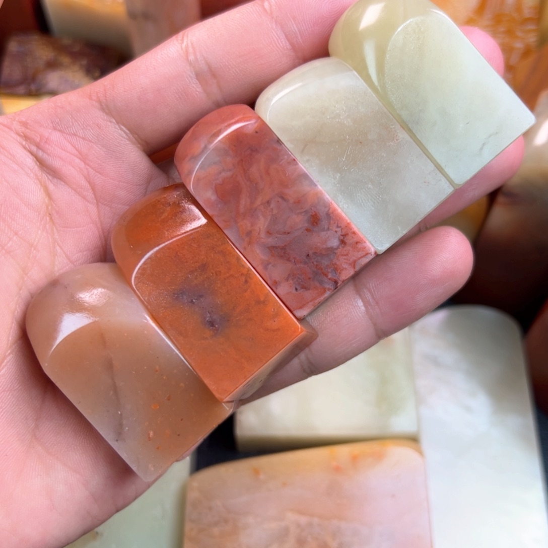 老挝石印石1.9-2.1之间正章